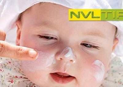 Baby Skin Care: 3 Do-It-Yourself Totally Natural Tips