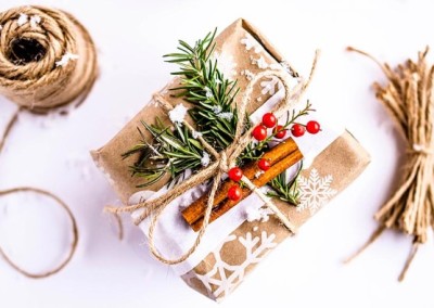20 Easy, Stunning Eco Gift-Wrap Ideas