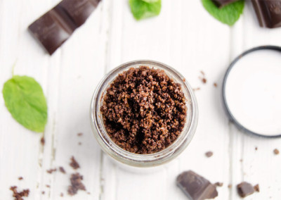 Chocolate-Peppermint Body Scrub