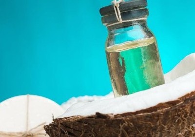 7 Ways to Use Coconut Oil for Skin and Hair