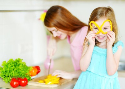 Family Meals: Have Fun Feeding the Kids