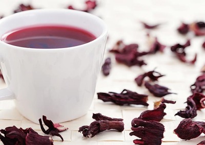 5 Top Botanicals for Wintertime Tea