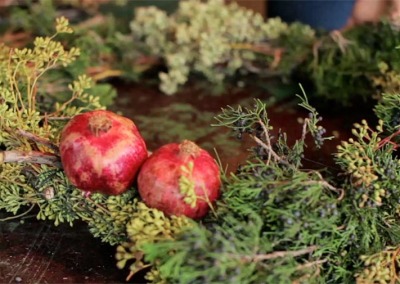 The DIY Holiday Wreath Gets Sophisticated