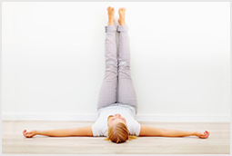 yoga-legsonwall
