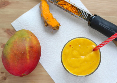 Anti-inflammatory Turmeric and Ginger-Mango Smoothie