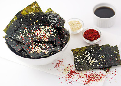 All-Diets Spicy Sesame Nori Crackers